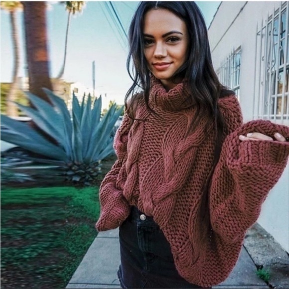 !SOLD!NWT Connoto | Oversized Turtleneck Knit Sweater | M/L - Picture 9 of 9